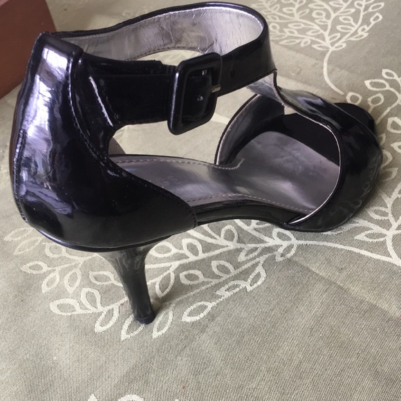 High heels - Picture 2 of 7